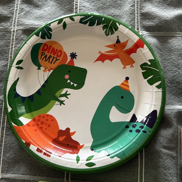 Dinosaur Birthday Party Supplies - Picture 3 of 6